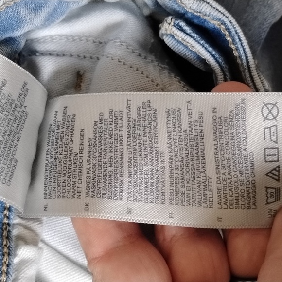 NYDJ Teresa Light Blue Wide Leg Frayed Comfy Denim Lift Tuck Technology Jeans - Picture 14 of 16